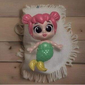 Zuru Mini Brands 2" Mermaid Pink Hair Green figure